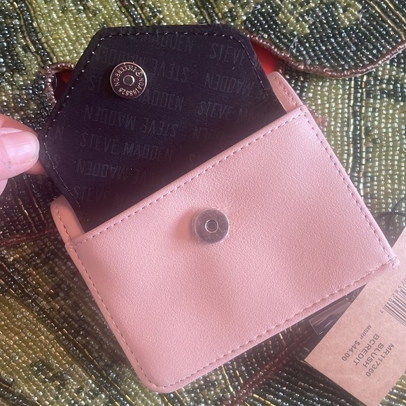 Brand New Steve Madden Blush Pink Snap Bifold Wallet Zip Compartment Metal Logo - Picture 12 of 15